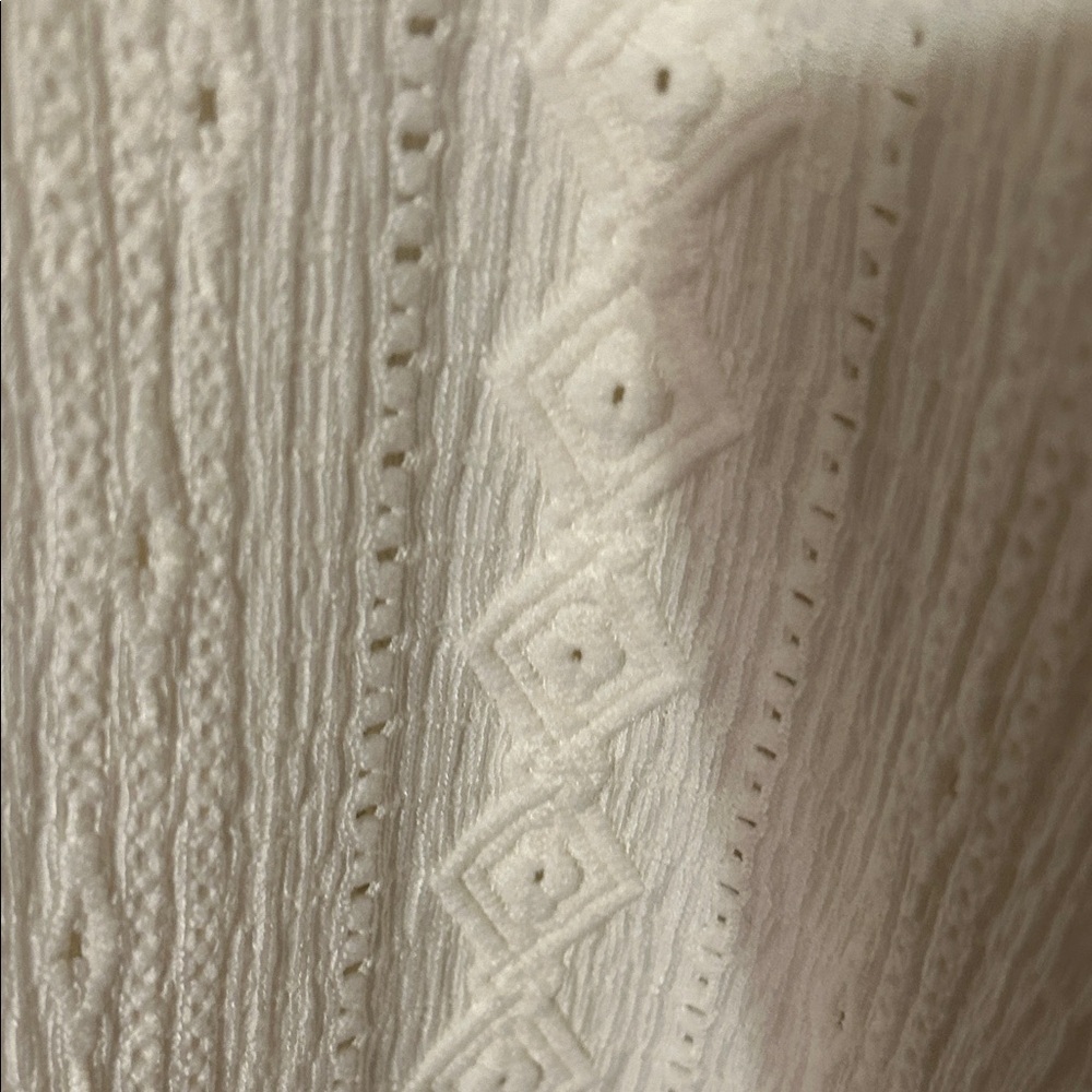 Frye Cream Textured Women's Blouse. MED. - Picture 5 of 9